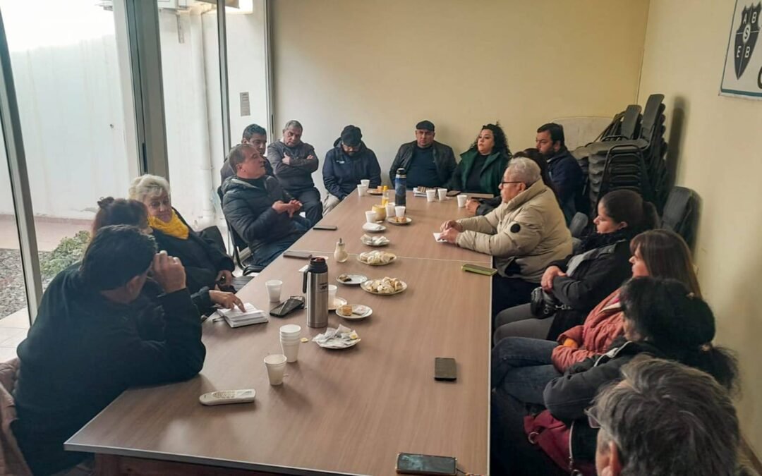 Reunión entre el Frente Gremial Chileciteño y autoridades municipales